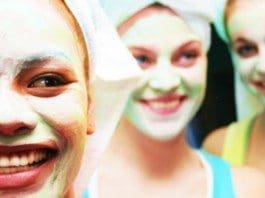 coconut-oil-post-girls-in-bathroom-featured