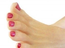 coconut-oil-post-painted-nails-2